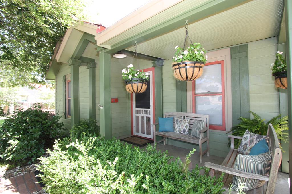 Agape Front Cottage Fredericksburg Eksteriør billede